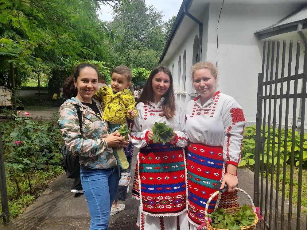 Празнична литургия и курбан направиха в Лесковец