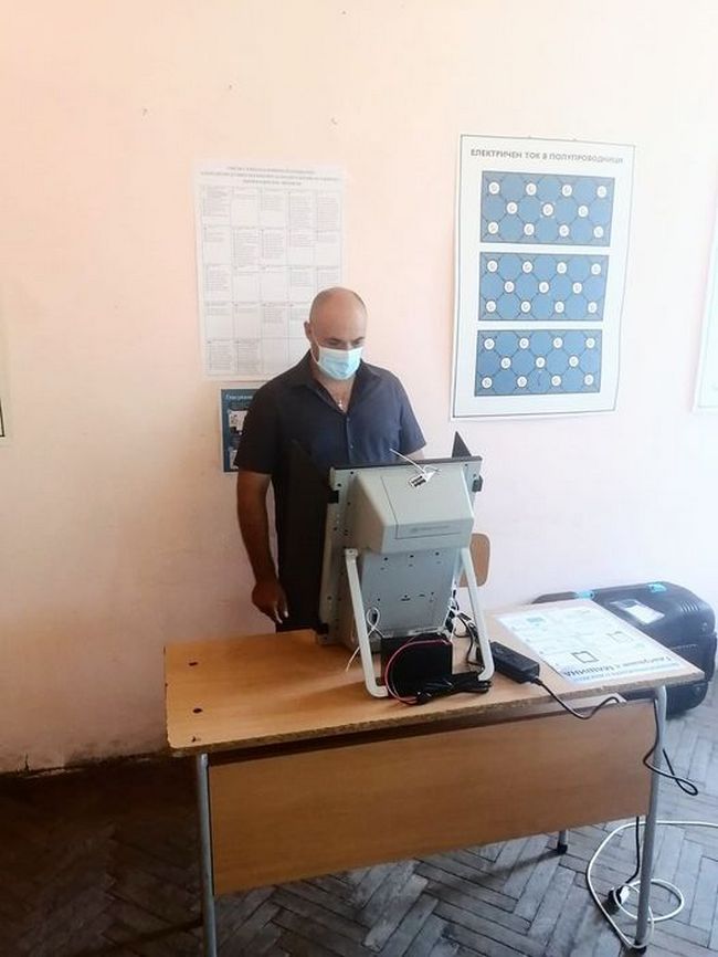Красимир Богданов упражни правото си на глас