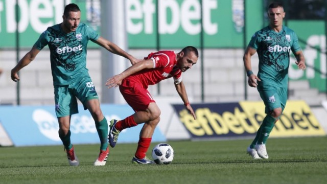 Ботев (Враца) води с 1:0 Витоша