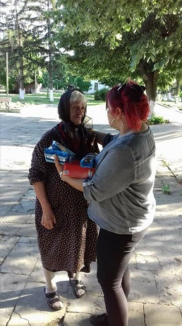 Дарители помагат на хора в нужда от Северозапада