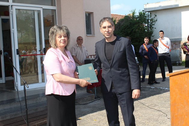 Кнеженско училище отбеляза 97-годишнина