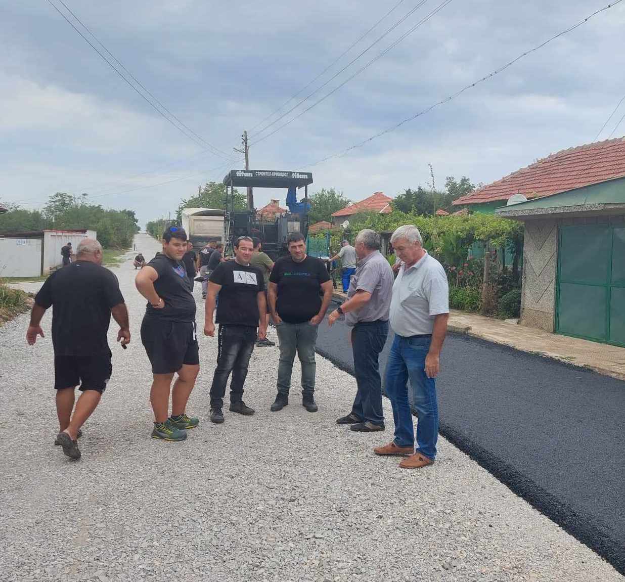 Асфалтираха още 2 улици в община Бойчиновци