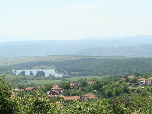 Проучват край Върбешница за добив на скалнооблицовъчни материали