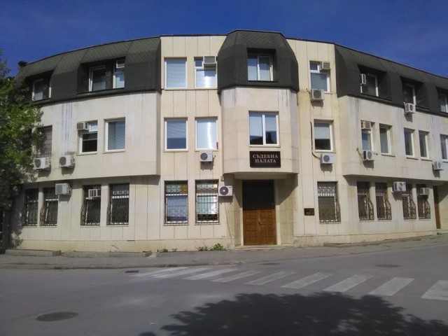Лепнаха условна присъда на двама непълнолетни