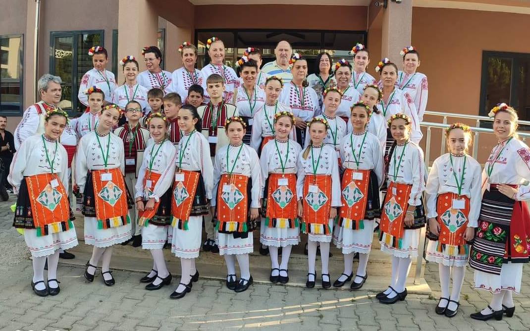 Монтански мажоретки и танцьори с впечатляващи изяви в Турция