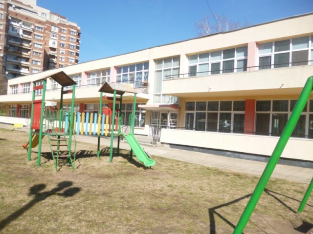 Ремонтират детските градини в Козлодуй