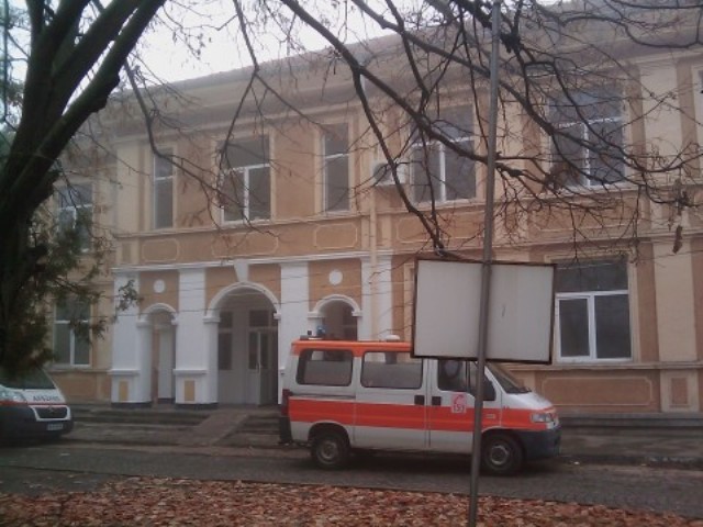 Държавата отряза десетки, завлечени от фалирала болница