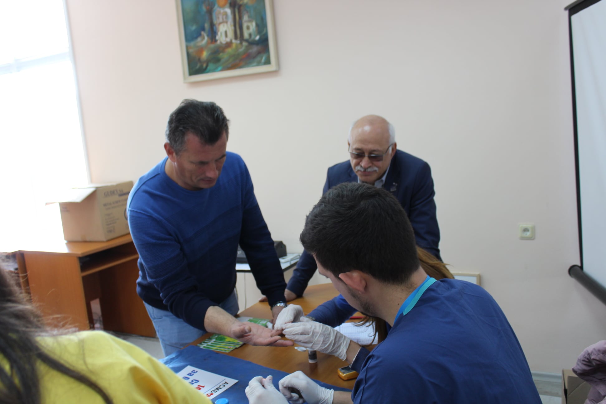 Кмет и граждани се изследваха за диабет