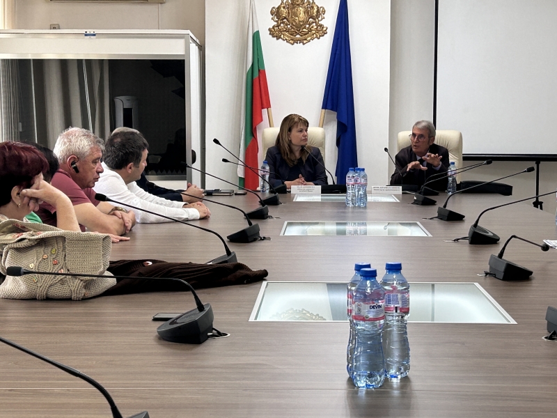 Министър обеща лекари, които да поемат детското отделение във Враца