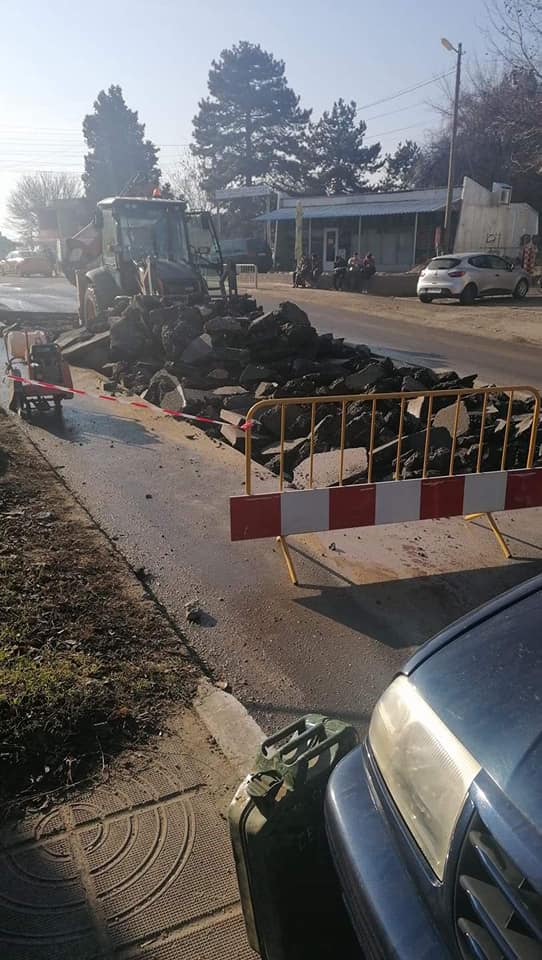 Възстановяват пътен участък в Оряхово