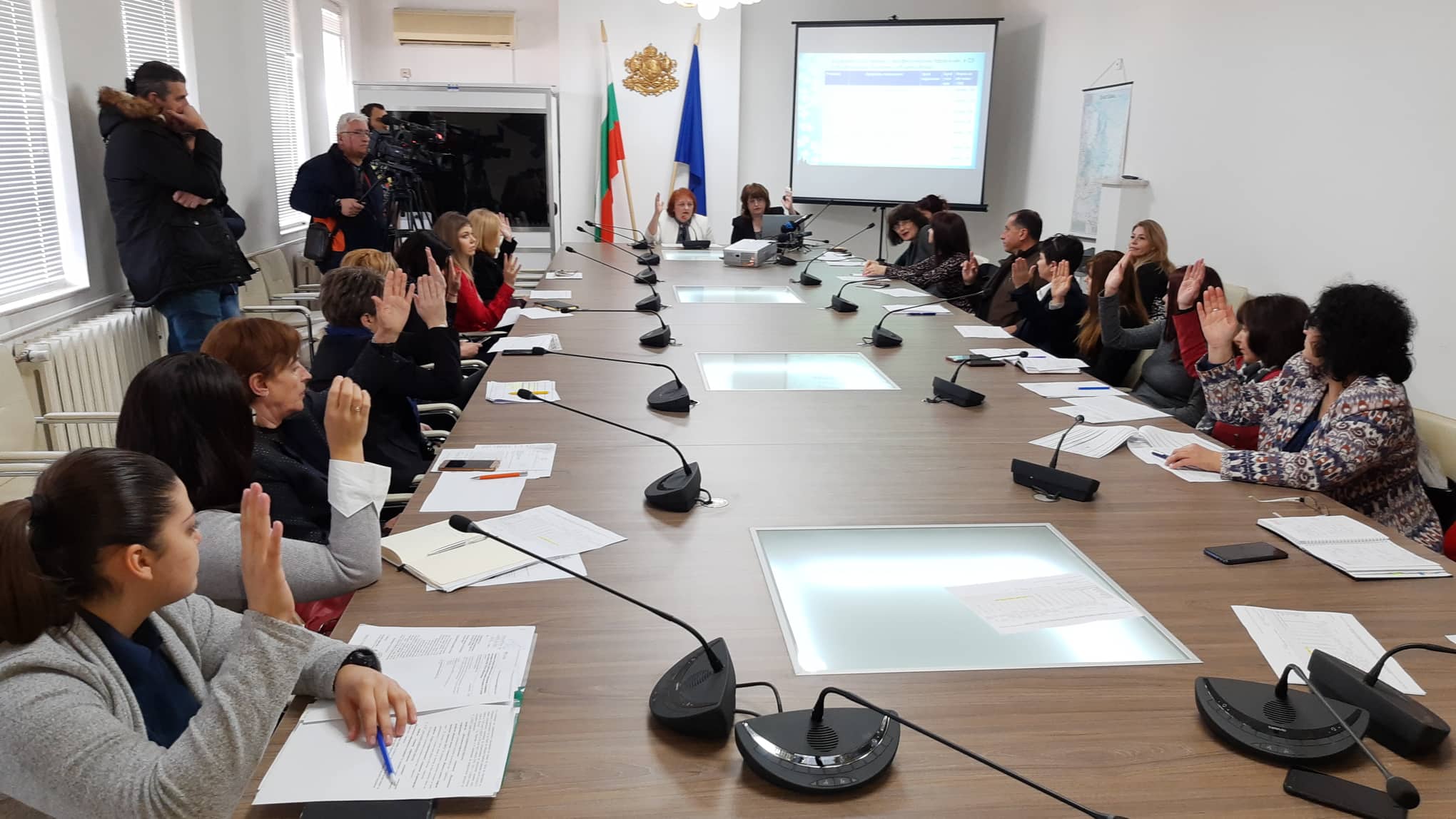 Кадри за новите заводи, за АЕЦ, ДП РАО и БДЖ ще готвят училищата наесен