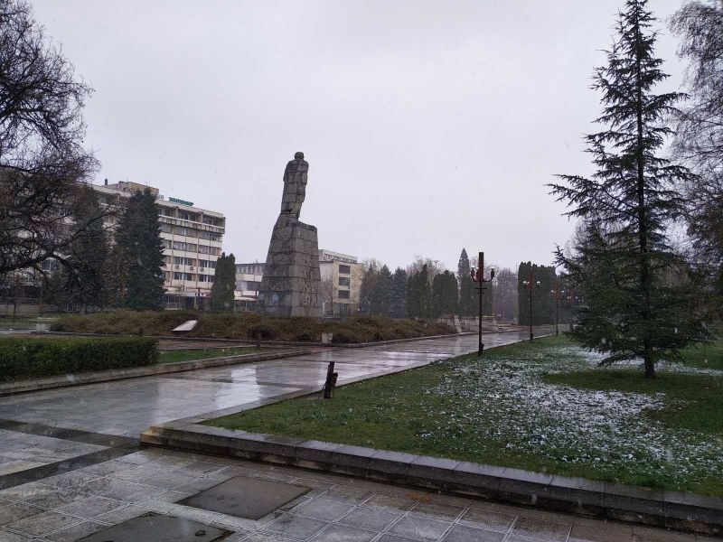 Удължават срока за бутане на незаконни гаражи в Монтана