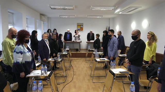 Нов съветник влиза в местен парламент