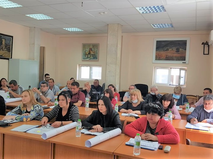 Ремонтират четири кметства в Белослатинско