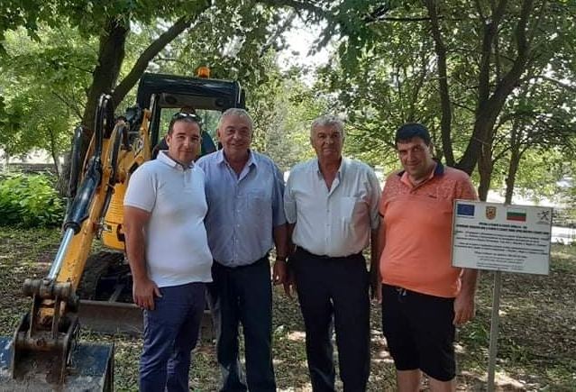 Започна обновяването на четири площада в бойчиновски села