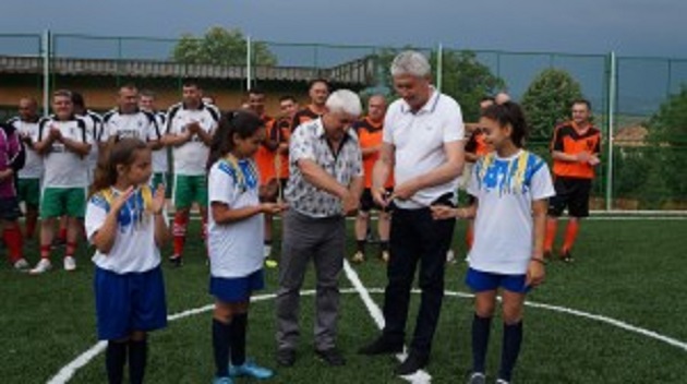 Откриха спортно игрище в Моравица