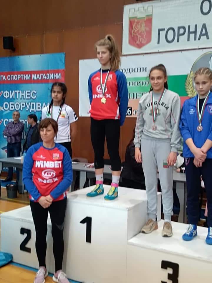 Оряховчанка с бронз по борба