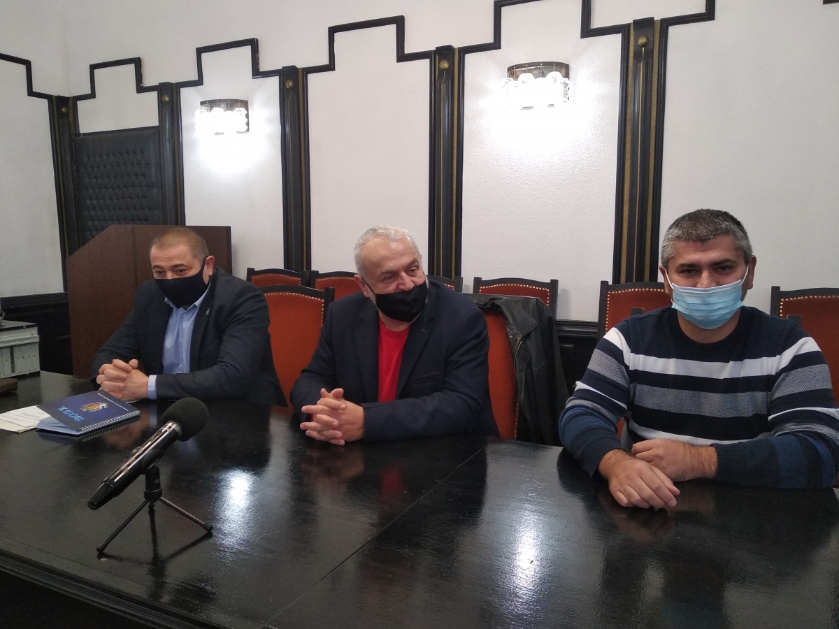 Разбиха нарколаборатория в село Говежда