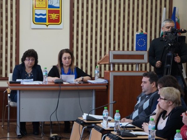 Мездра плати дълговете и прие „бюджет на стабилността”