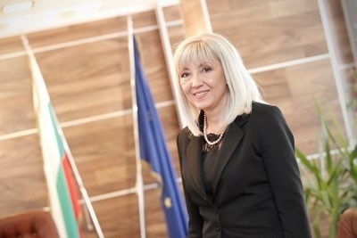 Министър ще реже лентата на ремонтирани пътища в Мизия