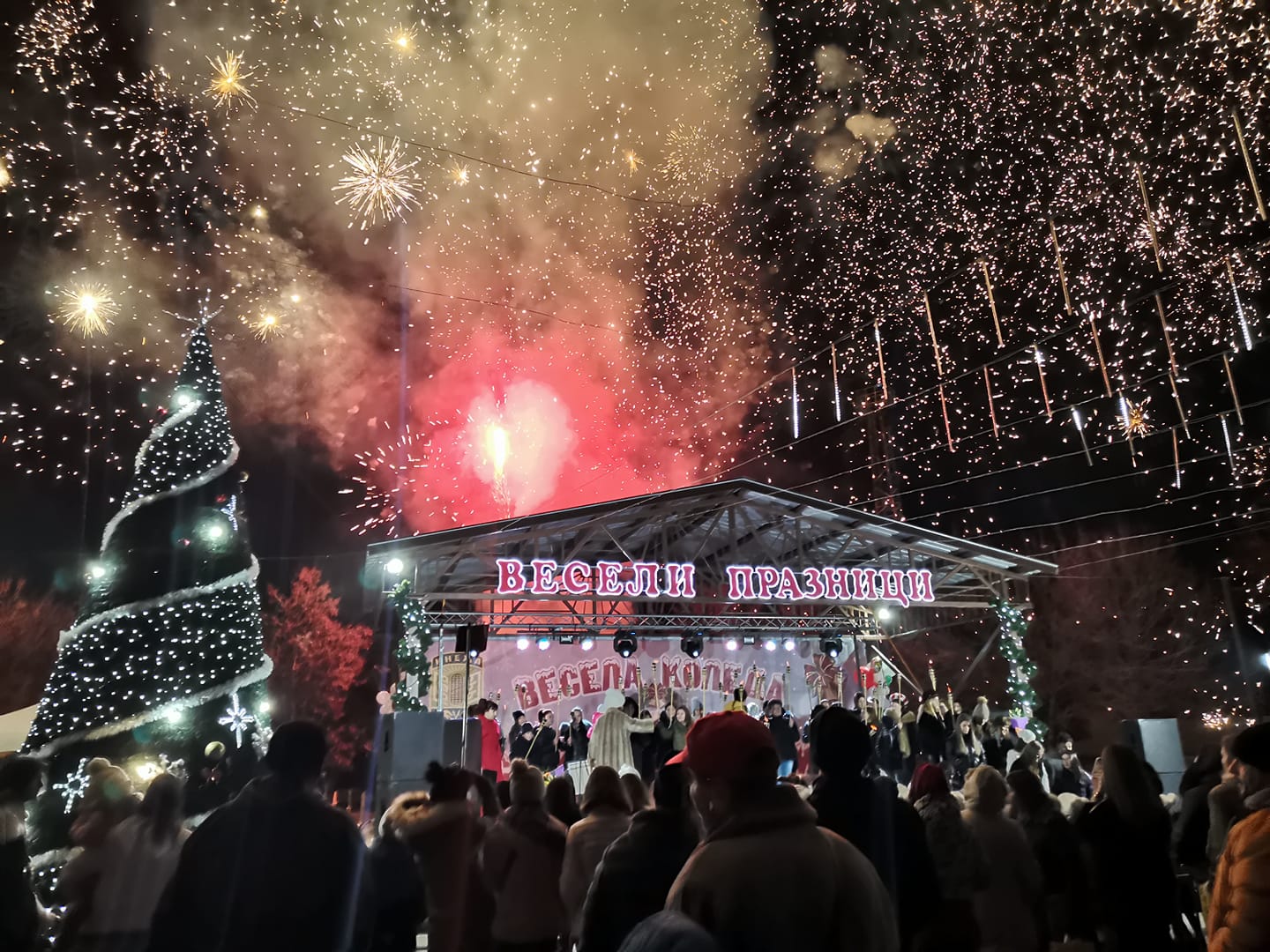 Съни ще пее на новогодишната нощ в Кнежа