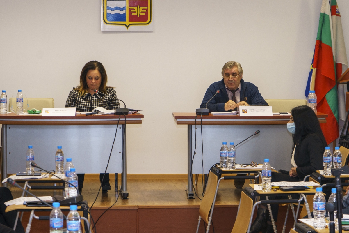 Общинският съвет в Мездра с последно заседание