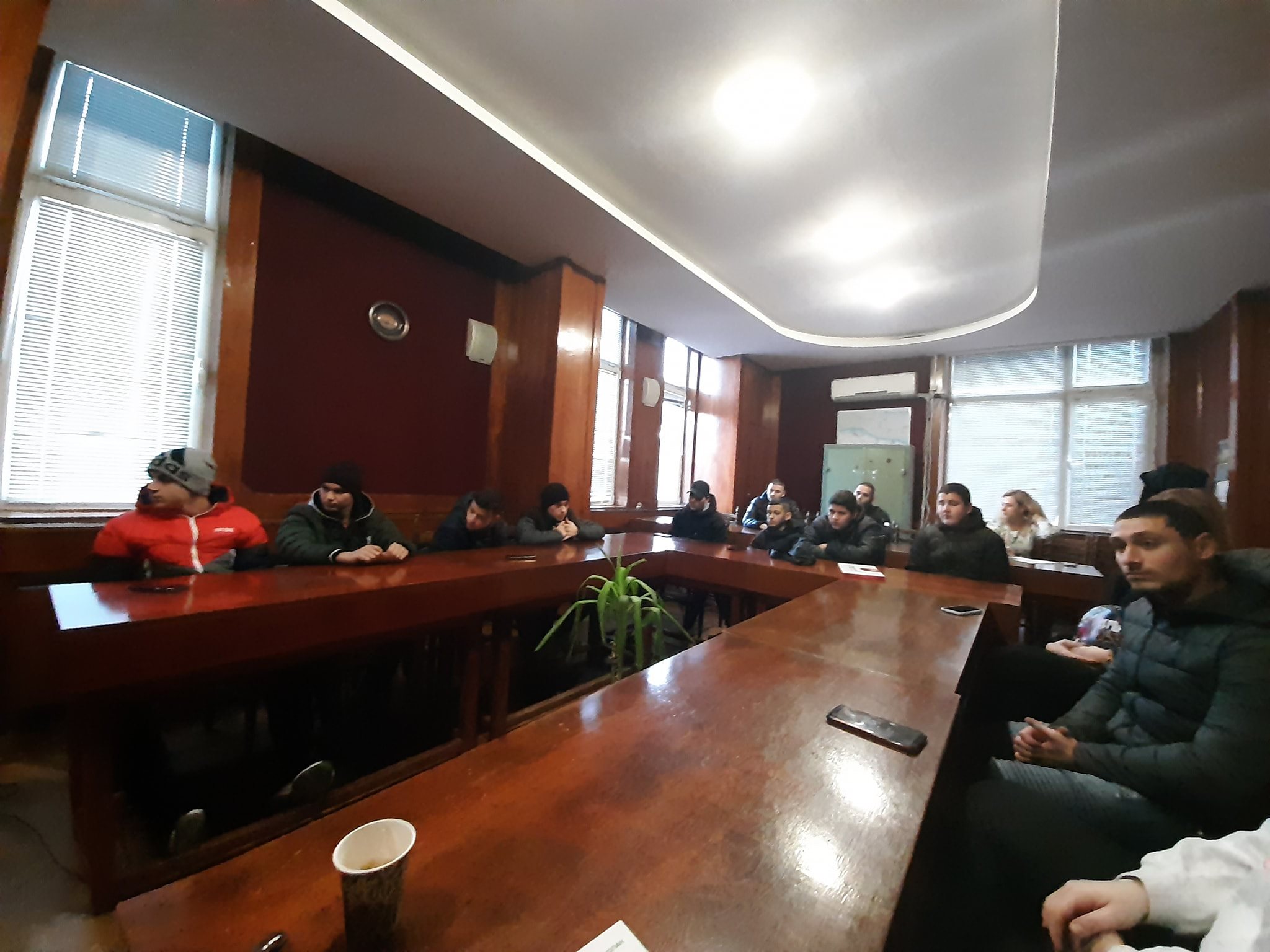 Община Мизия подава ръка на младежите