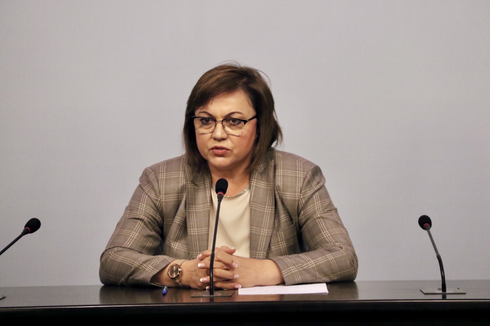 Корнелия Нинова: Подавам оставка и поемам отговорност за катастрофалния изборен провал