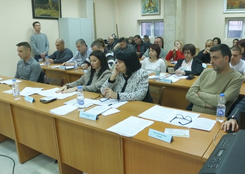 Съветници даряват възнагражденията си за безплатни градини
