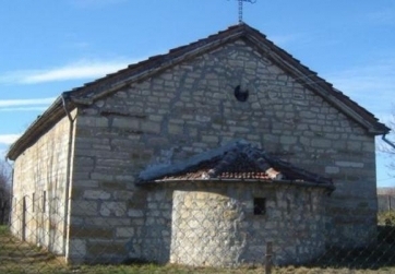 Майката на Пеевски дари пари за църквата в Девене
