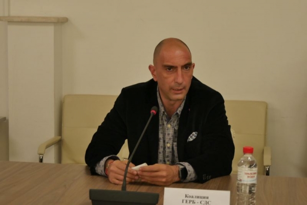 Владимир Христов излиза в отпуск
