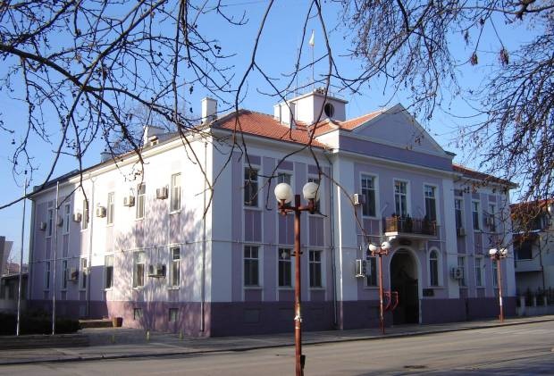 Община пита граждани къде да асфалтира
