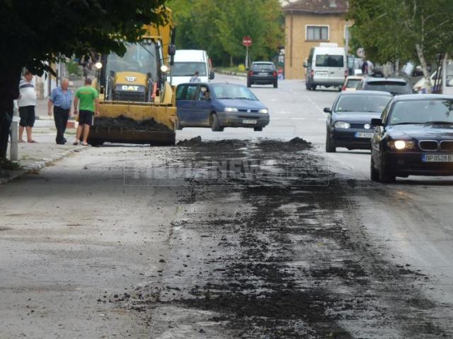 Камион разсипа утайка от пречиствателна станция