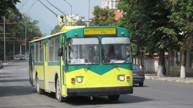 Автобуси сменят тролеите във Враца