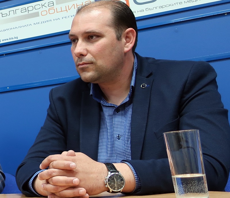 Валери Лачовски води листата на ГЕРБ-СДС